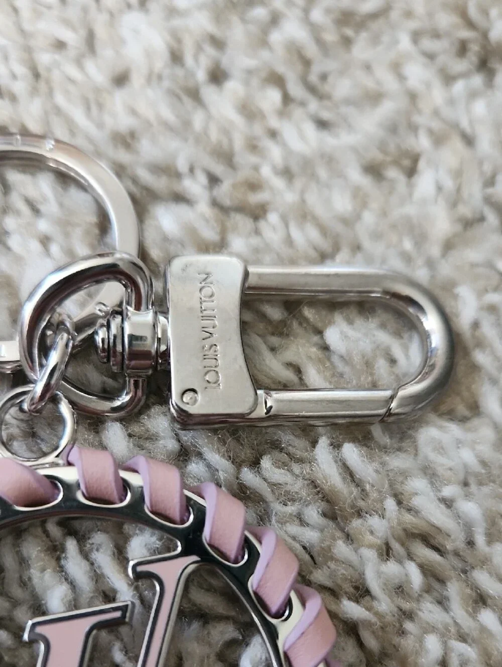 Louis Vuitton Pink Leather Monogram Ring Key Holder with Silver Hardware